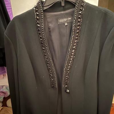Two beautiful sweaters (Jones New York and Venario) XL