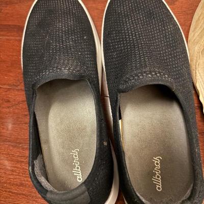 Three awesome pairs of shoes (Allbirds and Sketchers!) size 10