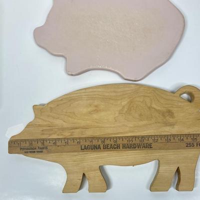 Cutting Boards in Pig form, Wood and Cornel