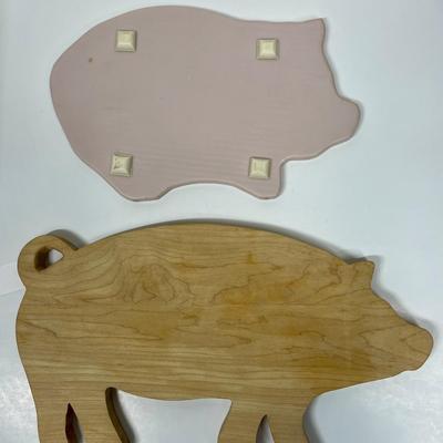 Cutting Boards in Pig form, Wood and Cornel