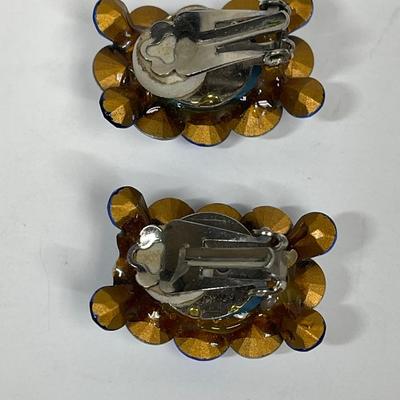 Vintage clip-on Earrings blue and clear rhinestones