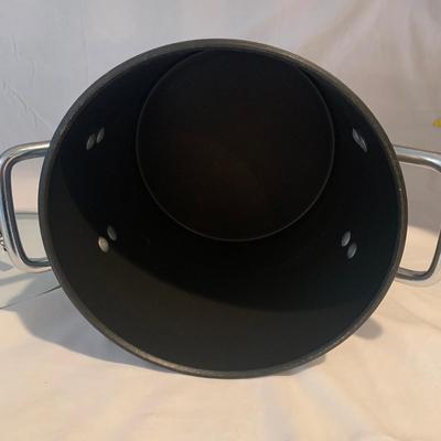 Calphalon & Cuisinart Pots & Pans (K-HS)