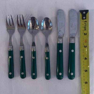 Oneida Cutlery Set & Variety of Utensils (K-HS)