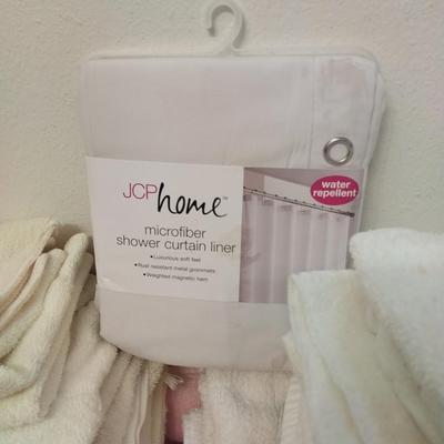 Variety of Towels, Hand Towels and Washclothes
