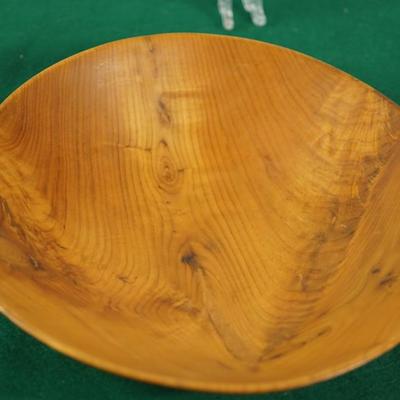 HARRY NOHR 1897-1976 -MINERAL POINT, WI. HAND TURNED CRAFTED BOWL 13 1/2"