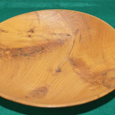 HARRY NOHR 1897-1976 -MINERAL POINT, WI. HAND TURNED CRAFTED BOWL 13 1/2"