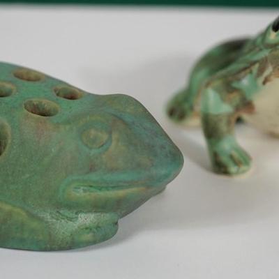 VINTAGE CERAMIC POTTERY FROGS ROSEVILLE & BRUSH MCCOY POTTERY