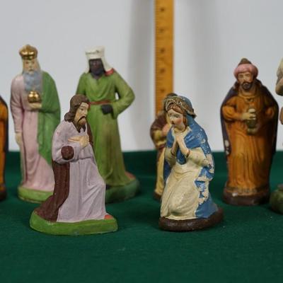 VINTAGE GERMAN PAPER MACHIE NATIVITY SCENE FIGURINES. 6 1/2" HAND PAINTED