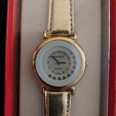 Shannon's Watch, Necklaces and earrings