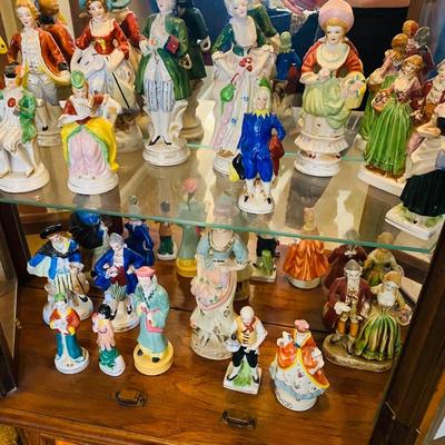 Lot 5: Curio Cabinet & Figurines