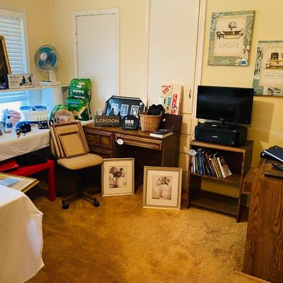 Lot 8: Office Selection