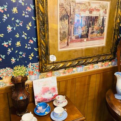 Lot 9: Art, Furniture & Collectibles