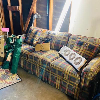 Lot 13: Garage Selection