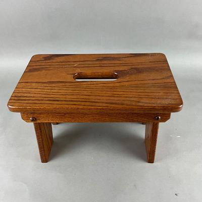 533 Two Vintage Oak / Pine Step Stools