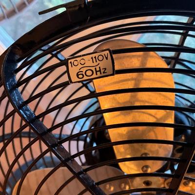 561 Cinni Metal Desk Fan with Metal Plastic Fan