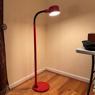 565 Mid Century Orange Metal Floor Lamp