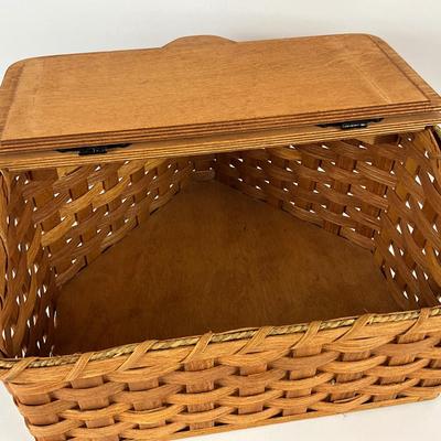 567 Vintage Amish Handmade Corner Basket with Lid by Bonnie & Elizabeth Gingerich