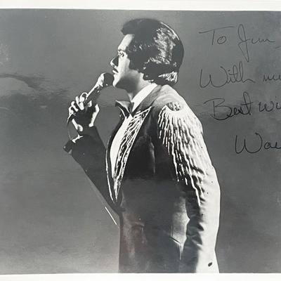 Wayne Newton signed photo