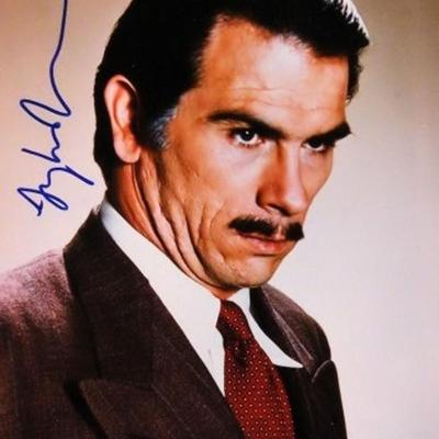 Tommy Lee Jones signed portrait photo 