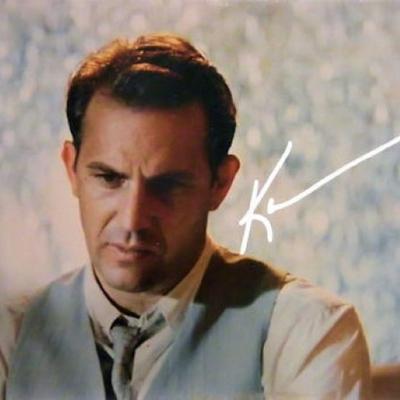 Kevin Costner signed portrait photo 