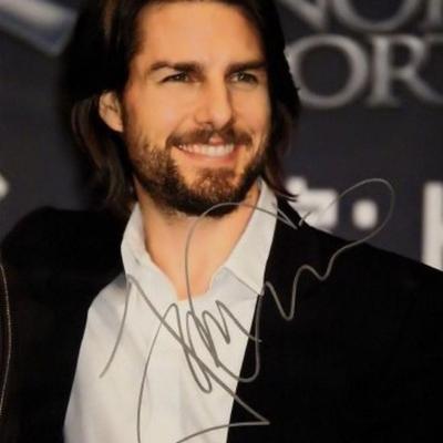 Tom Cruise signed portrait photo 
