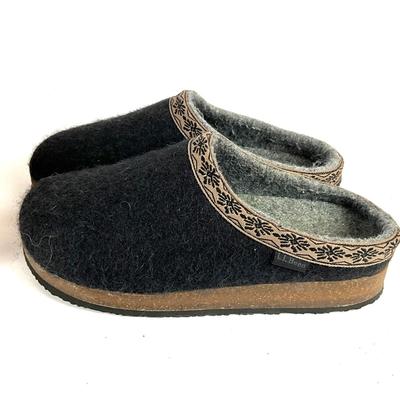 599 Pair of LL Bean Slippers and Slip-on Shoes
