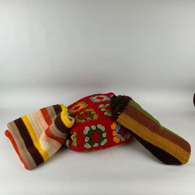 604 Lot of 3 Knitted / Crocheted Blankets