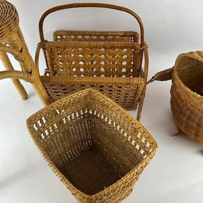 617 Four piece Wicker Home Decor Lot