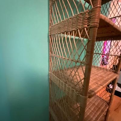 625 Vintage Wicker Bookshelf