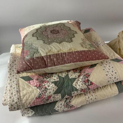 633 Two Vintage Twin ARCH QUILTS with Royal Satin Twin Sheet sets