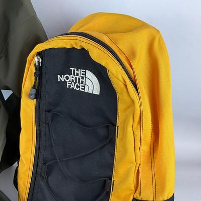 733 Ladies NORTHFACE Rain Coat with Backpack and Baseball Cap