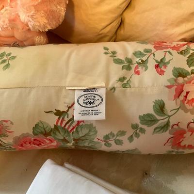 635 Vintage LAURA ASHLEY Bedding with White Goose Down Twin Comforter
