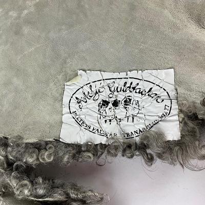 650 Curly Lambs Wool Throw Rug Pelt