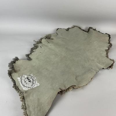 651 Curly Lambs Wool Rug/ Pelt