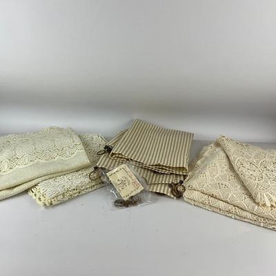 652 Lot of Lace Curtains & Country Curtains Ticking Curtains