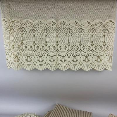 652 Lot of Lace Curtains & Country Curtains Ticking Curtains