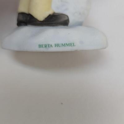 Goebel Berta Hummel Figurines "A Gift For Snowman" & "Dashing Through The Snow"