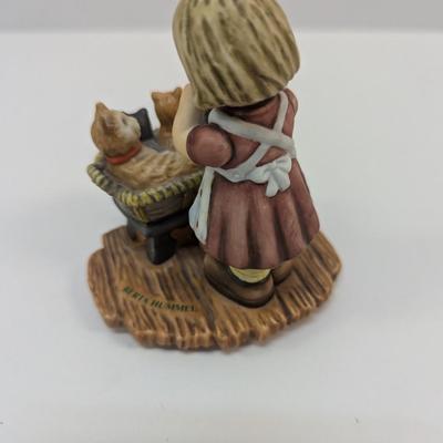 1999 Berta Goebel "New Arrivals" Figure