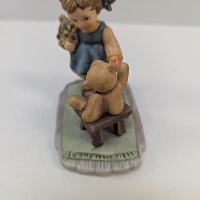 1998 Berta Goebel "With Love" Figure