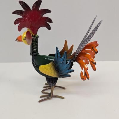 Whimsical Metal Glossy Rooster Decor