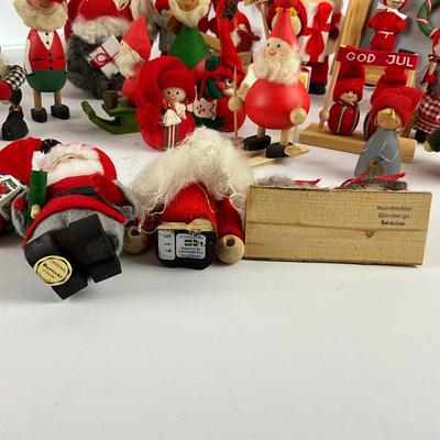 689 Lot of Vintage Swedish Wooden Butticki Christmas Figures