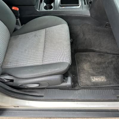 2009 JEEP GRAND CHEROKEE 4x4. “”MUST SEE”