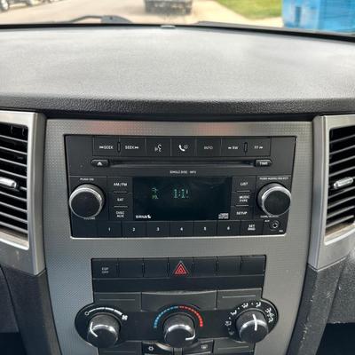 2009 JEEP GRAND CHEROKEE 4x4. “”MUST SEE”