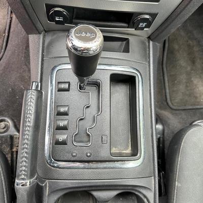 2009 JEEP GRAND CHEROKEE 4x4. “”MUST SEE”