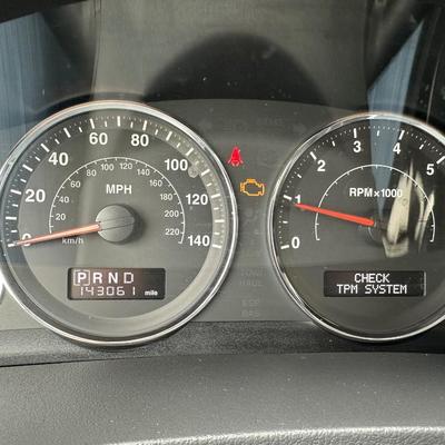 2009 JEEP GRAND CHEROKEE 4x4. “”MUST SEE”