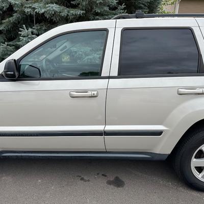 2009 JEEP GRAND CHEROKEE 4x4. “”MUST SEE”
