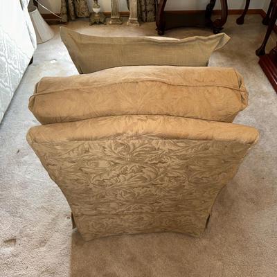 CHAISE LOUNGE BY GOLDEN CHAIR INC