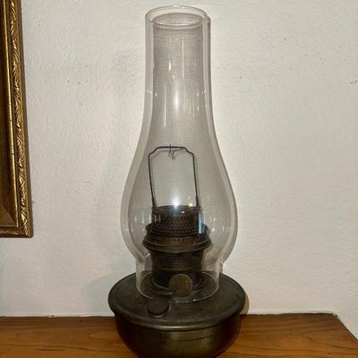 ALADDIN VINTAGE BRASS BASE OIL LAMP