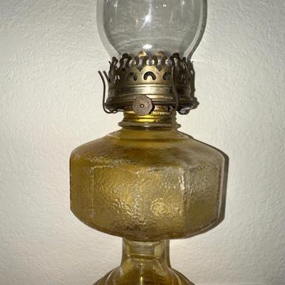 VINTAGE OIL LAMP