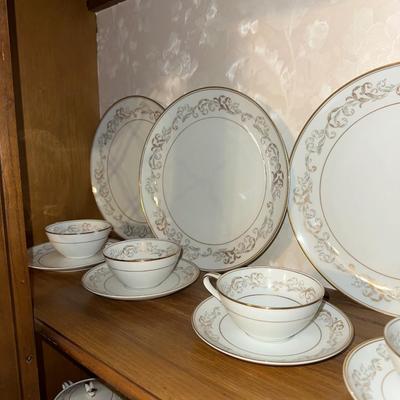 NORITAKE "STANWYCK" CHINA SET